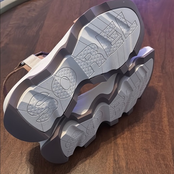 Women's Sorel Platform Sandals - Picture 7 of 8